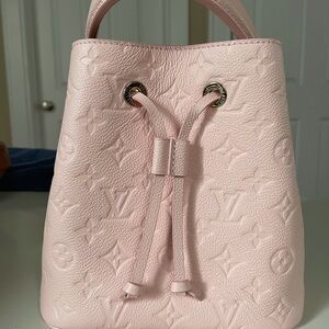 Louis Vuitton Neonoe BB Pink Empriente